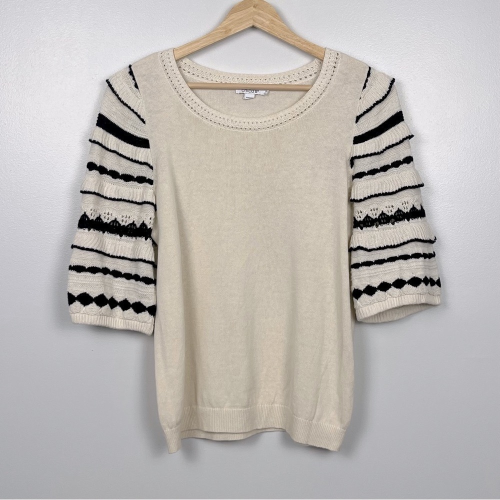 Chico’s light beige & black cotton linen crochet sleeve crewneck sweater, small.